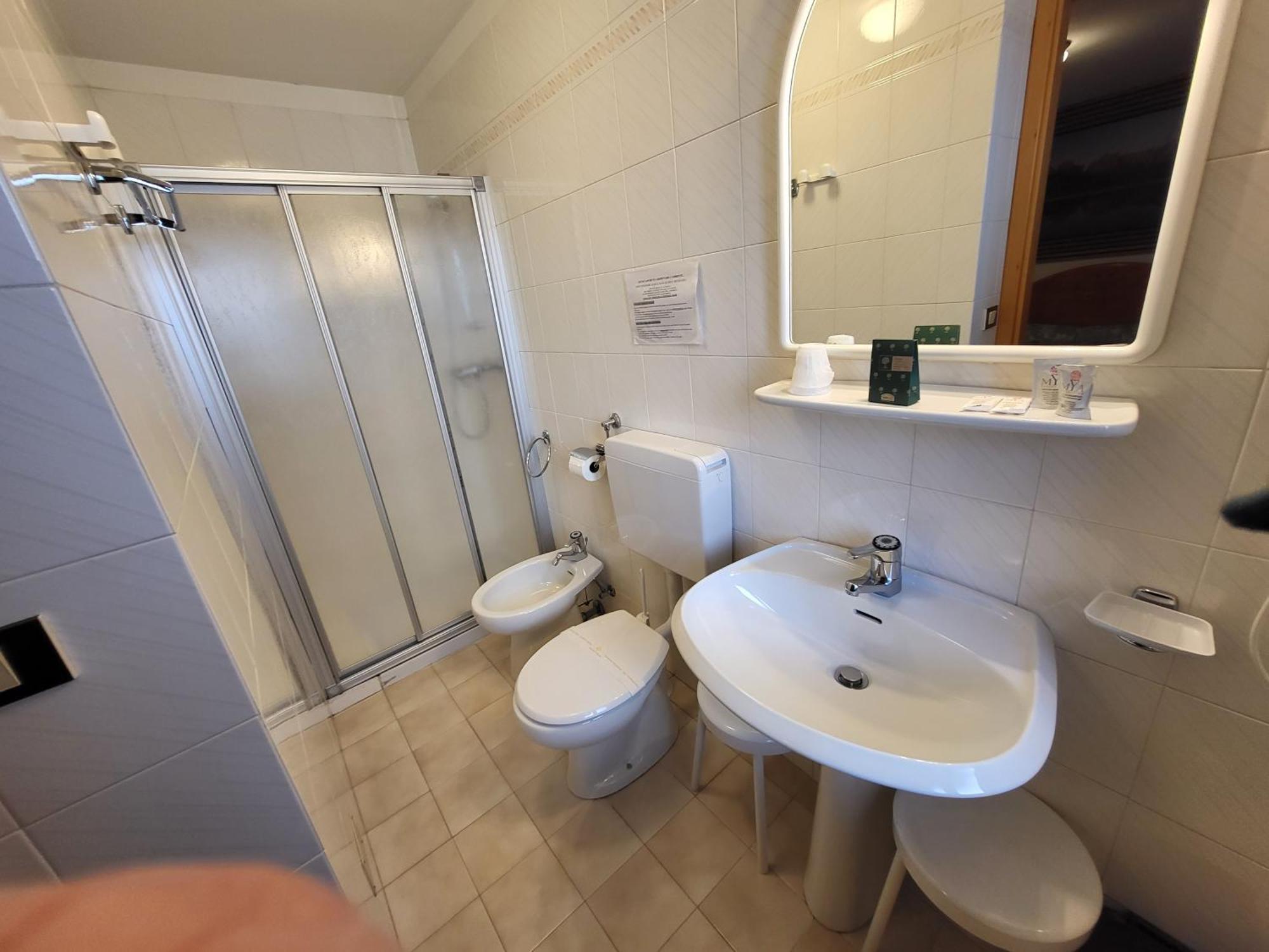 Albergo Meuble Tarandan Forni di Sopra Bagian luar foto
