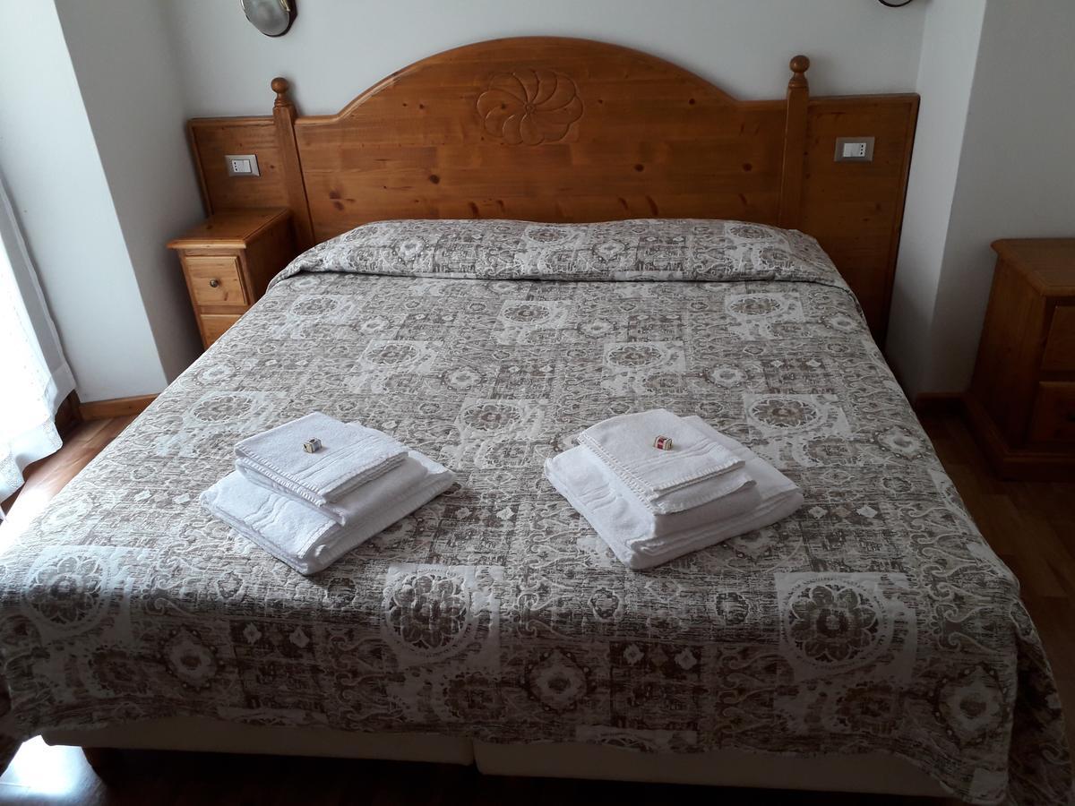 Albergo Meuble Tarandan Forni di Sopra Bagian luar foto